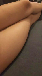Girlsdusud webcam model stream image