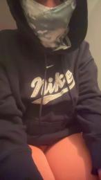 LuneTentatrice webcam model stream image