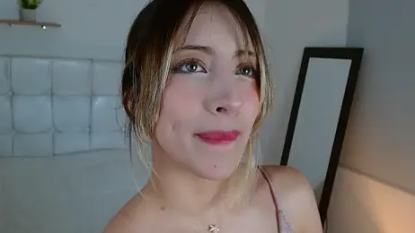Rebbecawhite_meow webcam model stream image