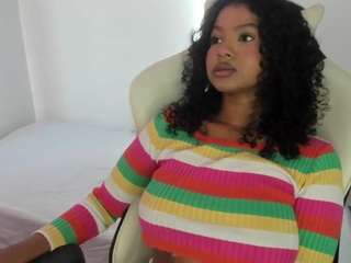 chloe-evanss webcam model stream image