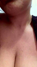 Deandra webcam model stream image