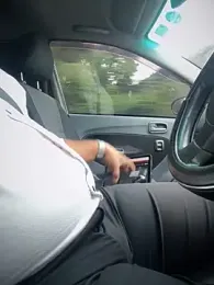 Uber-driver-dam webcam model stream image