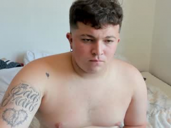 onewhiteboichub webcam model stream image