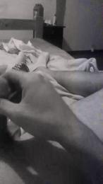 Kilos_ webcam model stream image