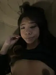 Robinzitah webcam model stream image