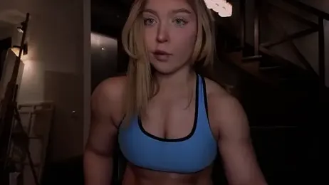 VanillaLivitski webcam model stream image