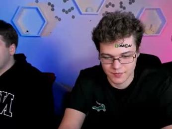 michael_strong_ webcam model stream image