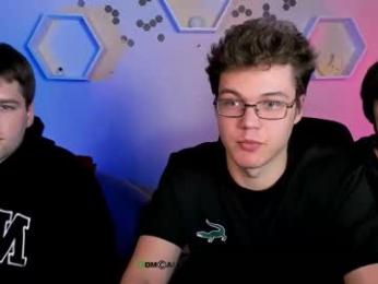 michael_strong_ webcam model stream image