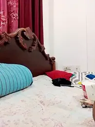 hornybitch690 webcam model stream image