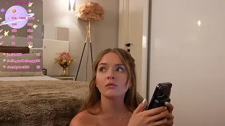 lunaaauraaaa webcam stripchat model stream image