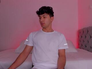 Valerio James webcam model stream image