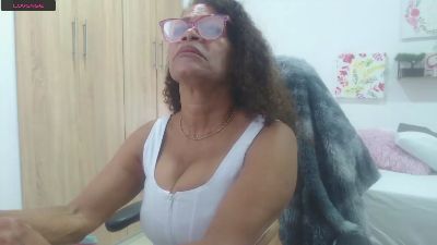 BustyXMilf webcam model stream image