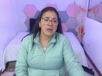 AmandaPeet webcam model stream image
