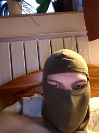 BottomB95@xh webcam model stream image