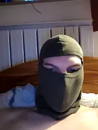 BottomB95@xh webcam model stream image