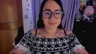 julibella_swee4 webcam model stream image