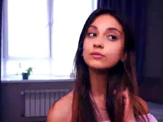 Tate Broadhurst webcam model stream image