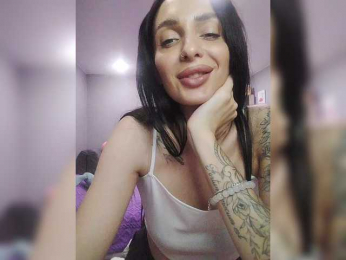 Blackcaramel webcam bongacams model stream image