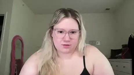 PiggyRose webcam model stream image