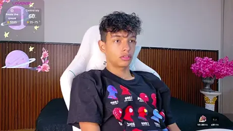 max__frost webcam model stream image