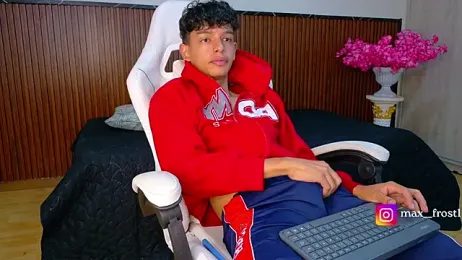 max__frost webcam model stream image