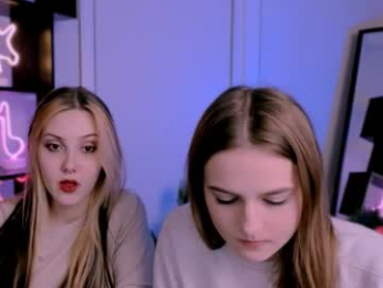 luna_tin webcam model stream image