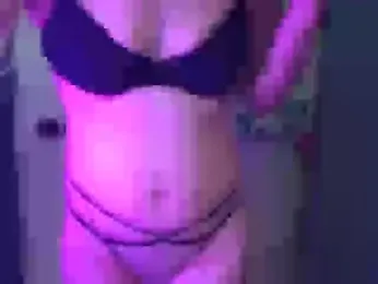 OSoTinyBaby webcam model stream image