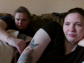 HollyXEva webcam model stream image
