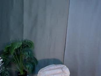 shes_notme webcam chaturbate model stream image