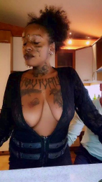 BlackWitchSG webcam model stream image