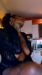 BlackWitchSG webcam model stream image