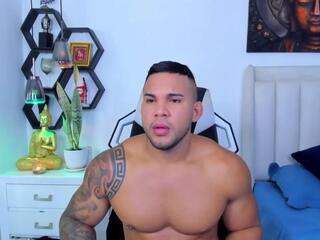 Matthew Santos webcam model stream image