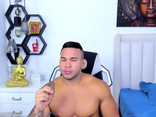Matthew Santos webcam model stream image