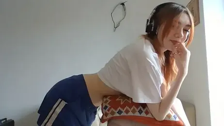RedheadMisty webcam model stream image