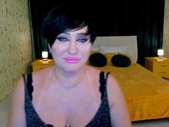 KiraTempt webcam model stream image