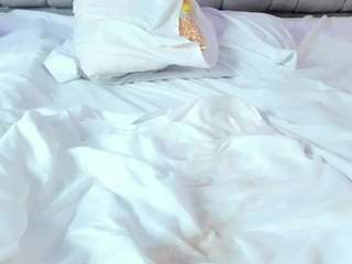 milfisabella webcam camsoda model stream image
