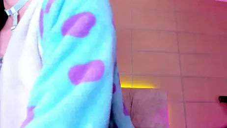 Karito-28 webcam stripchat model stream image