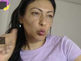 elajuicy webcam model stream image