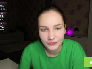 Carolyn Hesse webcam flirt4free model stream image