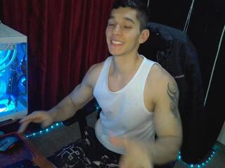 Henry Adkinds webcam model stream image