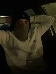 Lorenzo13450 webcam model stream image