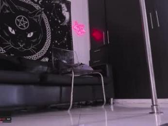 hazellwitch webcam chaturbate model stream image