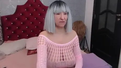 MilfDolores webcam model stream image