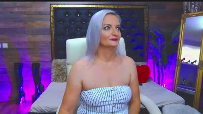 LadyTouch4u webcam model stream image
