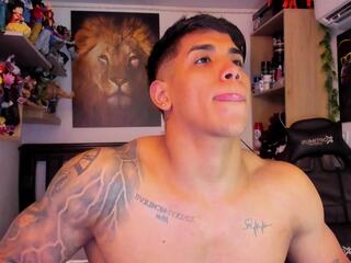 William Dracko webcam model stream image