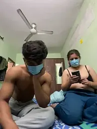 Cute_hotzara webcam model stream image