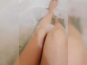 Kroshka-meow webcam model stream image