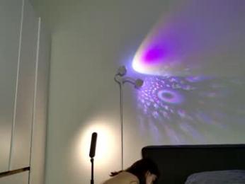 lucyrait webcam model stream image