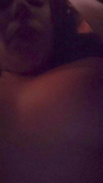 Pbless webcam model stream image