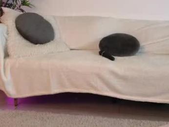 ashley_is_heree webcam model stream image